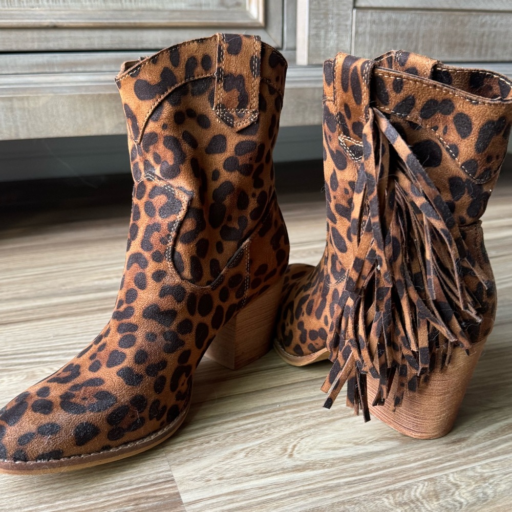 NWOT Beast Leopard Fringe Boots